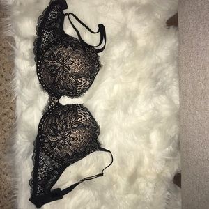 Victoria secret BOMBSHELL PUSH UP BRA!